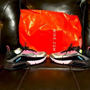 Women’s Nike Size 12